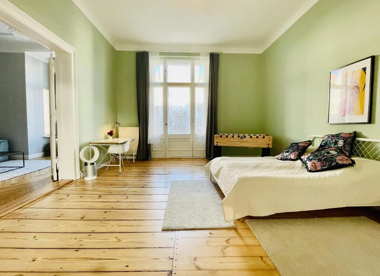 Stylish Design Apartment Very Close To Kurfurstendamm At Savignyplatz 베를린