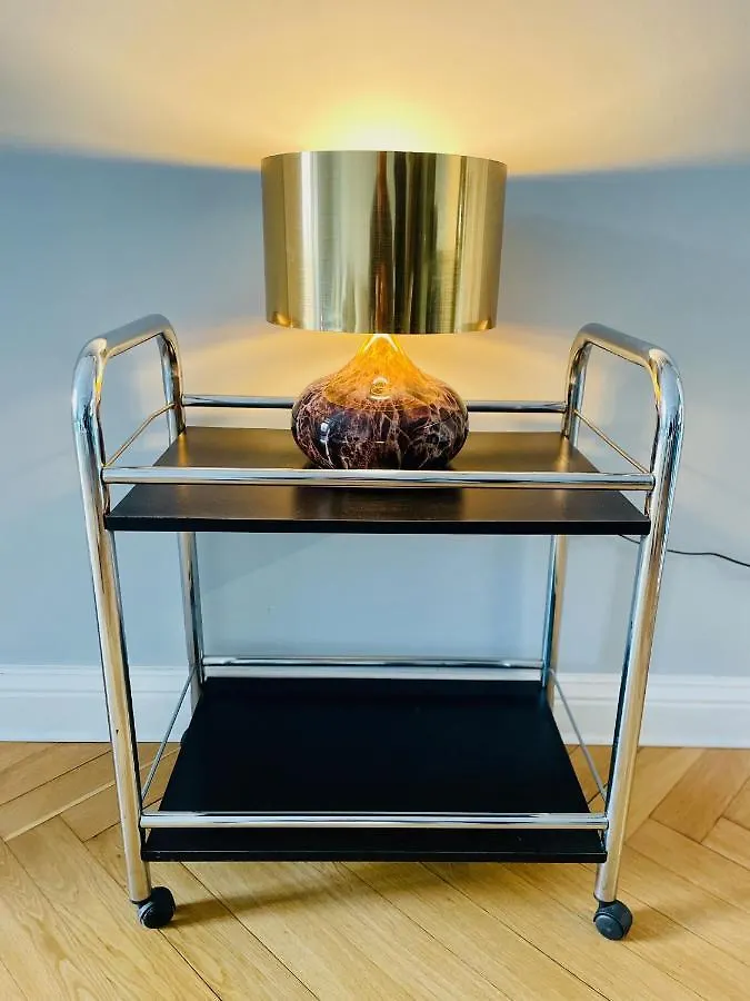 Stylish Design Apartment Very Close To Kurfurstendamm At Savignyplatz Berlino